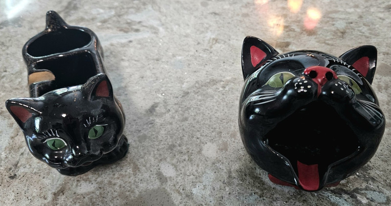 Shafford Hand-Painted Redware Ashtrays Black Cat Figurine Japan