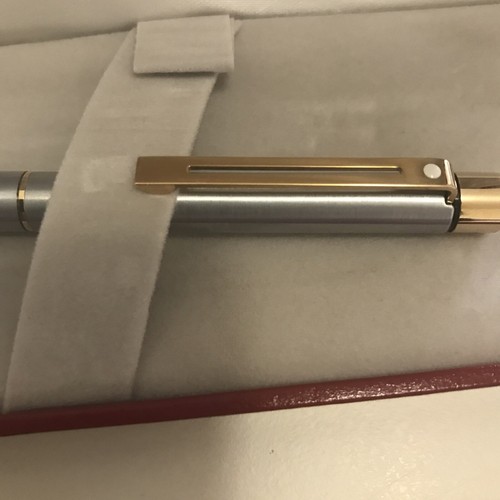Sheaffer Pen Ballpoint Twist 2-tone with case - Picture 3 of 4