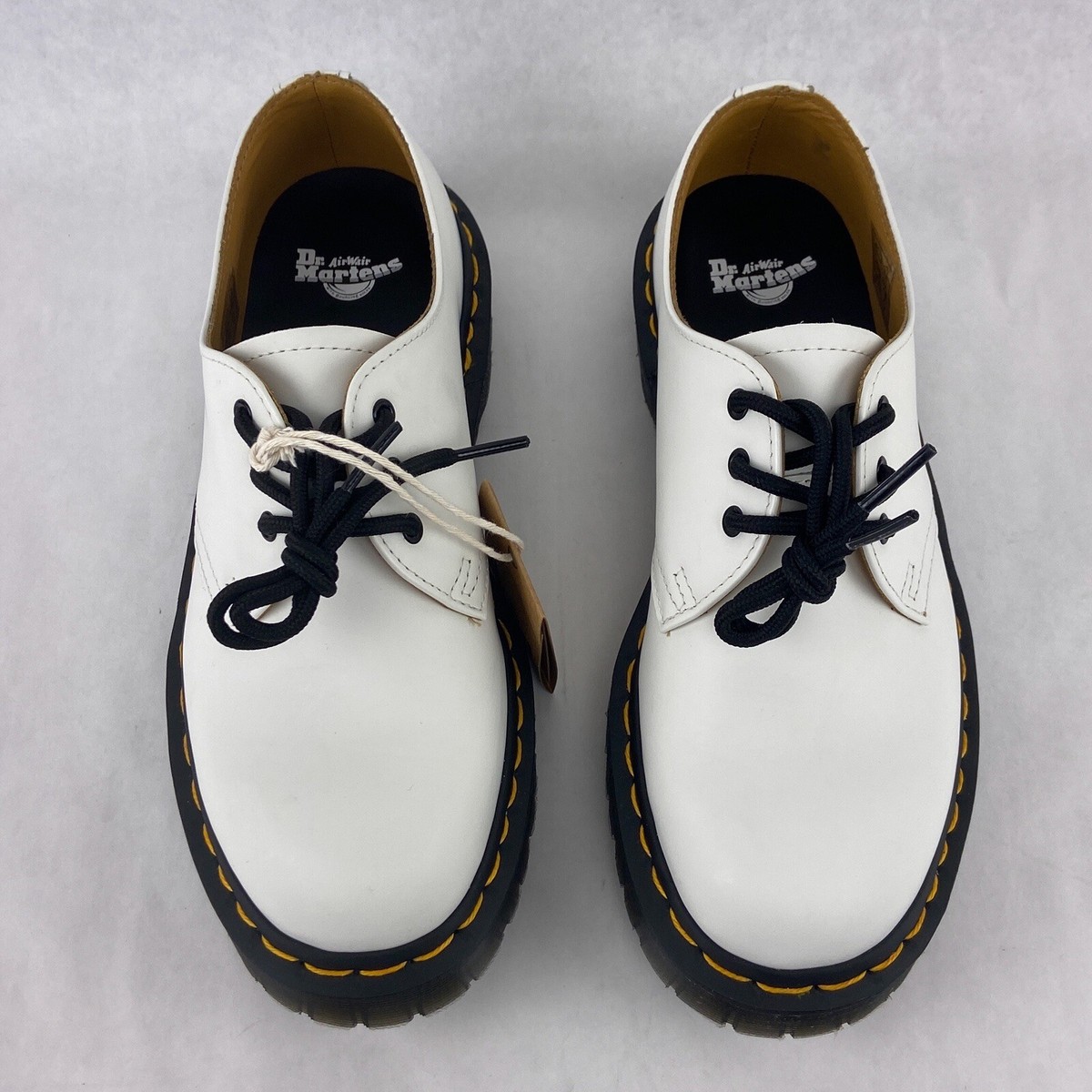 ほぼ未使用　UK4　Dr. Martens 　3ホール　厚底　白　P2934 ほぼ未使用 UK4 Dr. Martens 3ホール 厚底 白 P2934
