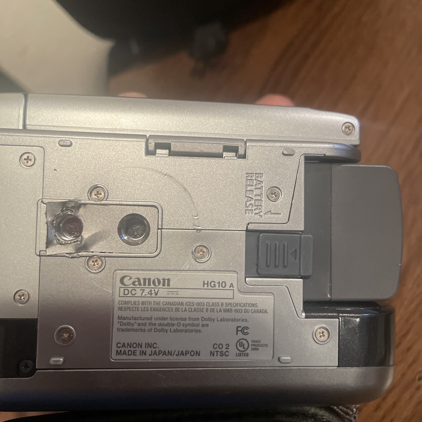 Canon HG10 HD 40 GB HDD Camcorder W/ Battery, Remote, Bag, & Charger