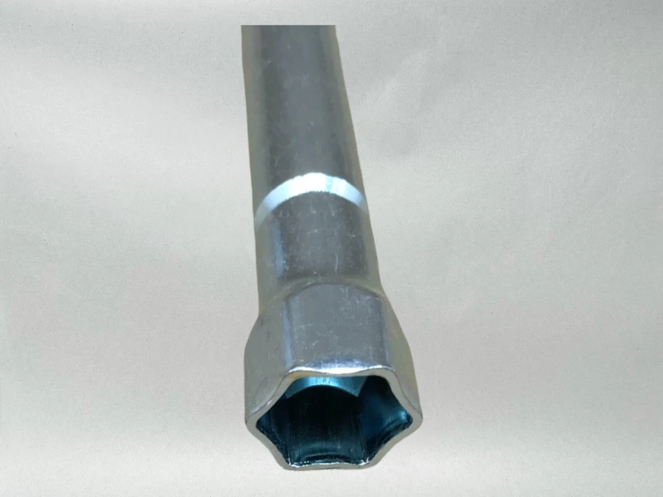 Chave de vela de ignição Honda OEM 1997-2024 Shadow Ace Aero 750 18mm 89216-MBA-000 - Imagem 4 de 4