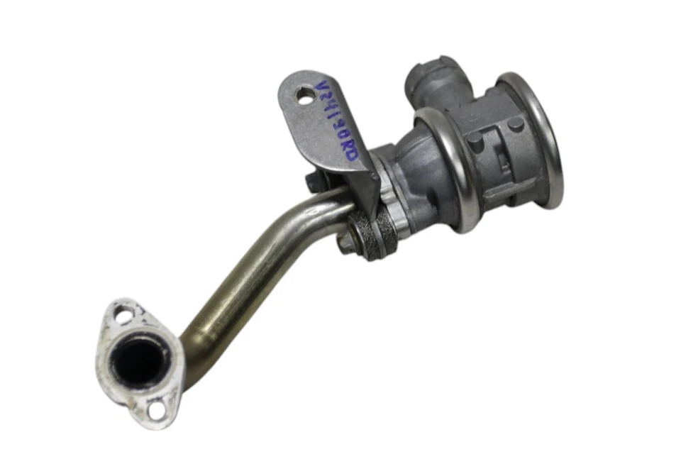 Оригинальный передний левый клапан рециркуляции отработавших газов двигателя Porsche Macan 95B GTS 2015–2018 годов выпуска - Изображение 2 из 4