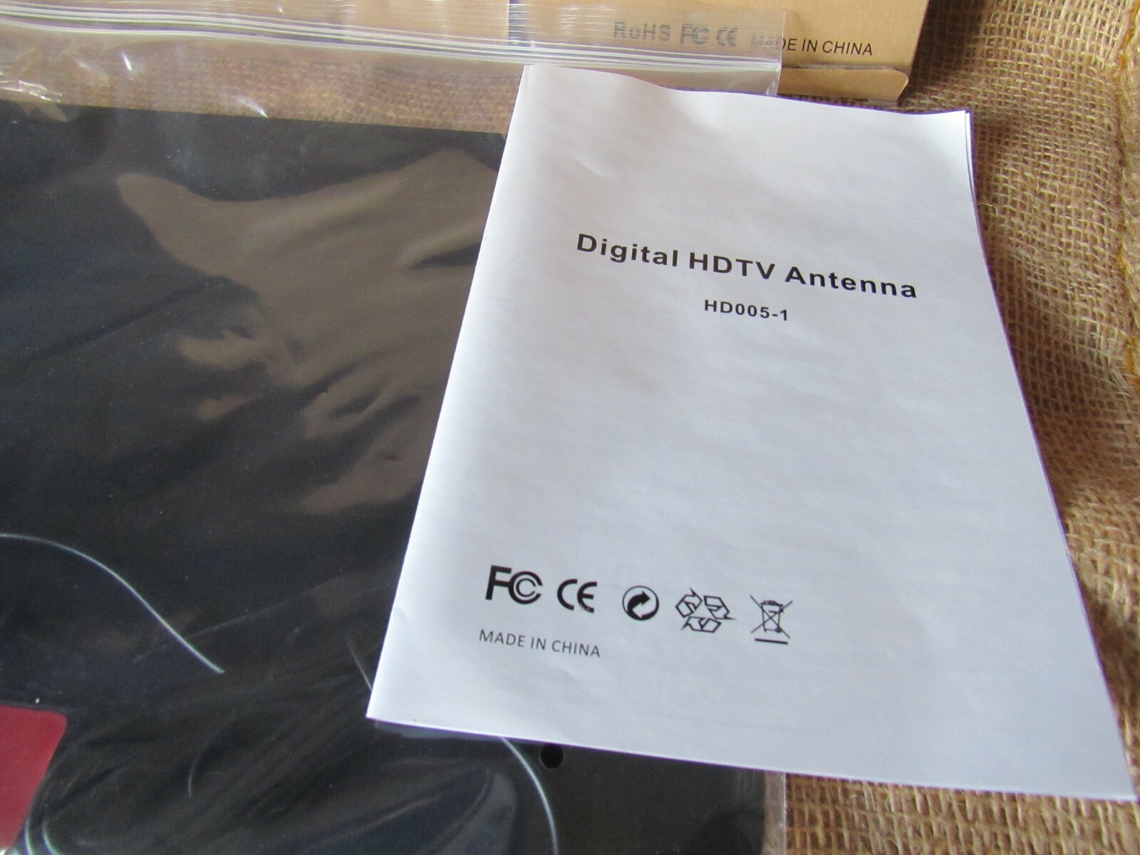Digital HDTV Antenna HD0051 FC Brand New in Original packaging with