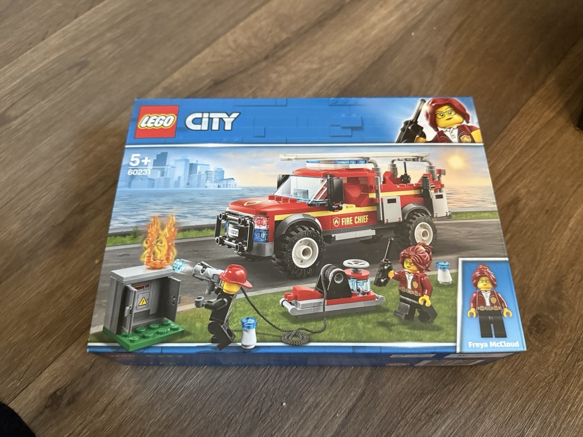 LEGO 60231 Fire Chief Response Truck with Mininfigures and