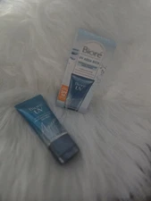 BIORÉ Protección Solar Con SPF 50  HIDRATANTE Exelente Pre Base