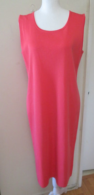 EXCLUSIVELY MISOOK SLEEVELESS MIDI DRESS CORAL PINK, SZ M