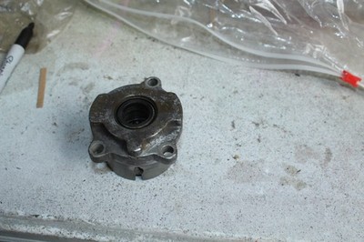 Used Evinrude Johnson 40 48 50 HP 1989-2000 DRIVESHAFT BRG HOUSING 432287 435274
