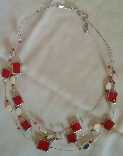 Vtg Wire Bead Triple Strand Necklace Red/ Bead Encased in Metal/ 18" L - Picture 3 of 5
