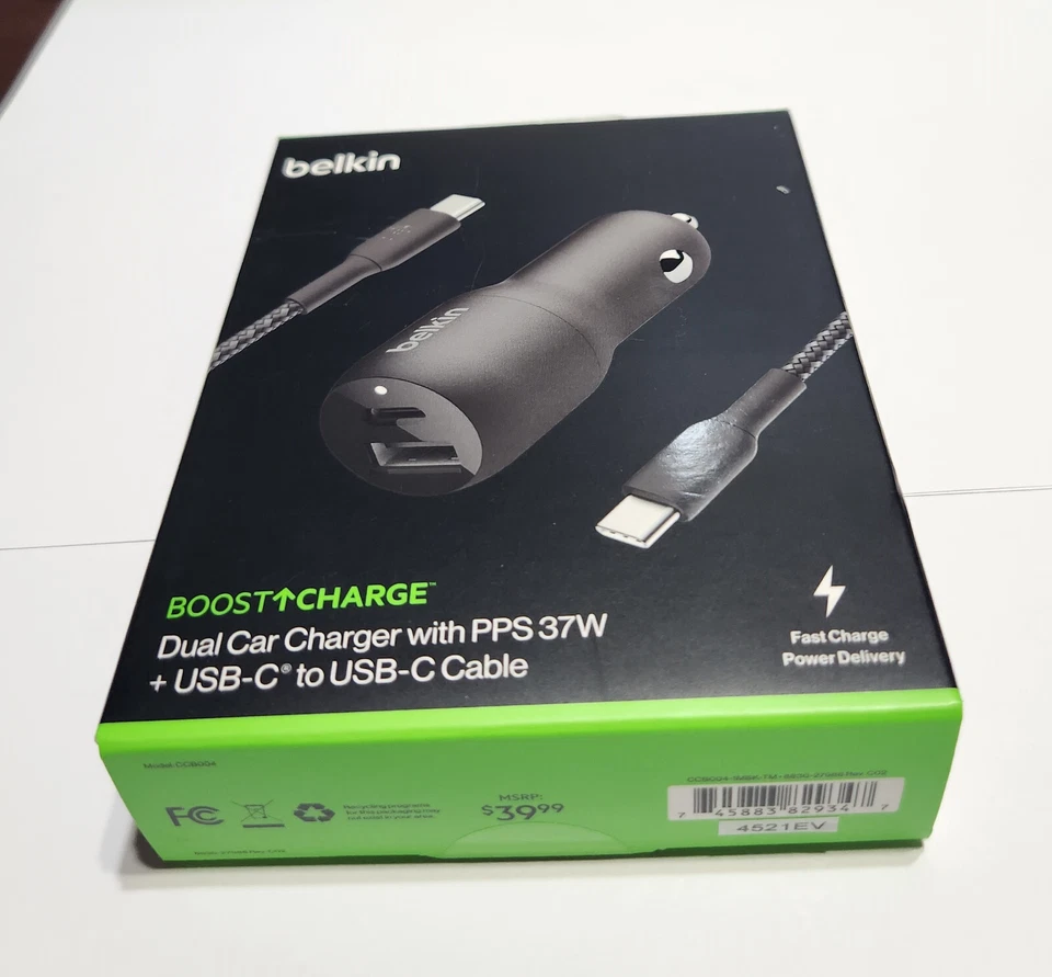 Cargador de coche doble USB Belkin 37W negro sin usar + cable USBC a USBC en paquete minorista Foto 4 de 4