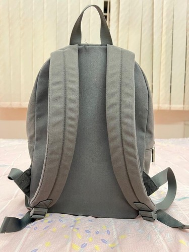 CALVIN KLEIN ETERNITY Grey Backpack / Rucksack / Gym Bag / College. New in Pack - Picture 5 of 7