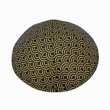 An elegant kippa, with gold pattern "menorah" for adults, ? 15cm.