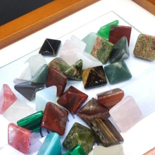 35x Natural Chakra Pyramid Stone Crystal Spirituality Decoration Specimen Rocks