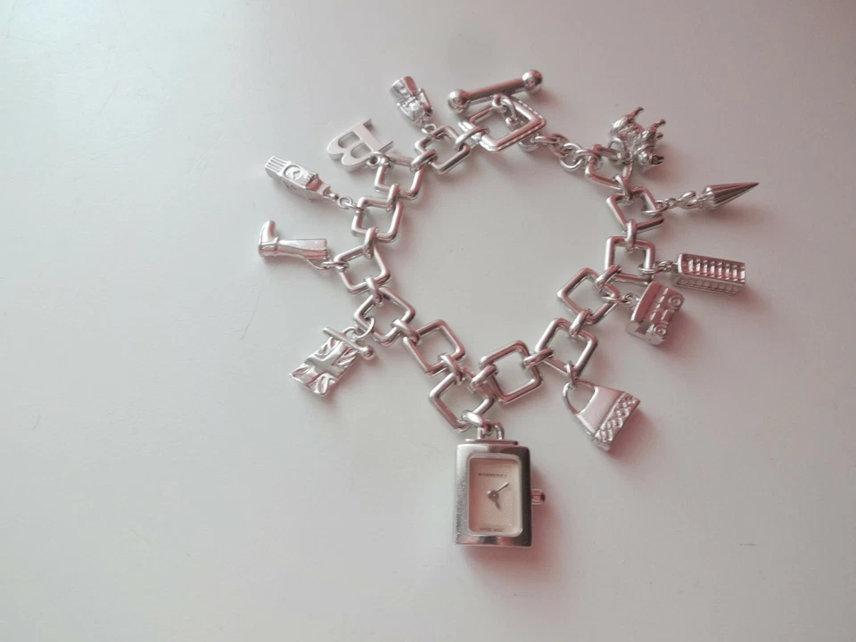 Auténtico reloj pulsera colgante suizo Burberry BU5200 dama plata esterlina Foto 2 de 4