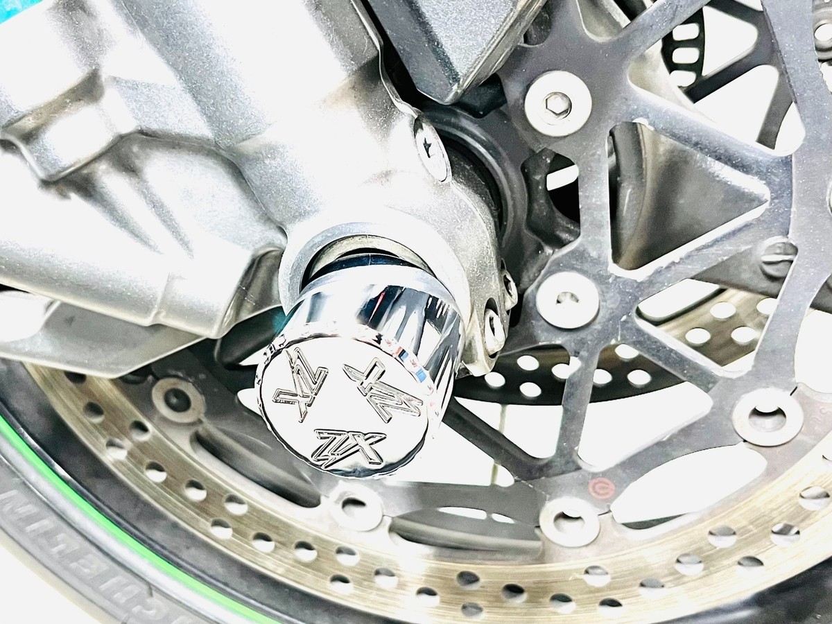 KAWASAKI CHROME DIAMOND CUT ZX ENGRAVED REAR AXLE CAPS KAWASAKI