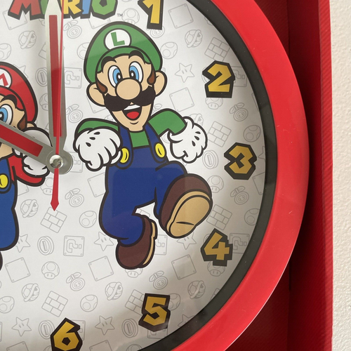 Super Mario Wall Clock Analog Display Running Mario Luigi - Picture 4 of 10