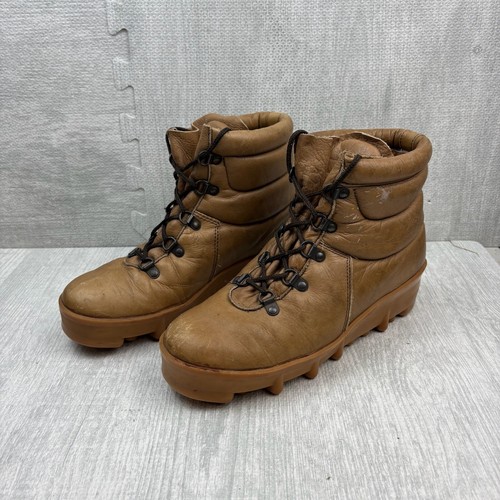 Vintage Thom McAn Leather Hiking Boots Mens 8.5 Brown Puffer Italy Vibram Lama