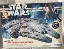 MPC NIB Star Wars Han Solo's Millennium Falcon Model 1-1925 Illuminated