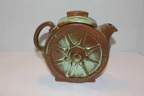 Frankoma Wagon Wheel Prairie Green Teapot & Lid 94 T