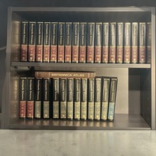 Encyclopedia Britannica 1983 Complete Set w/ Atlas Original Documents