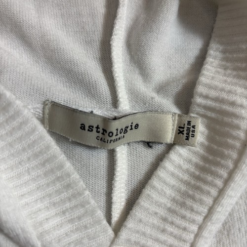 Astrologie Woman’s Size XL Super Soft White Hoodie - Picture 5 of 7
