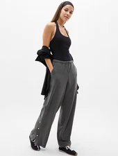 Athleta - MVP Mid Rise Snap Pant