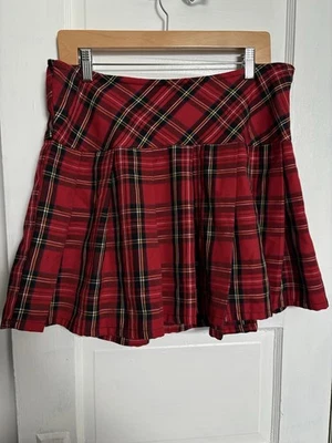 Hot Topic Plissee Minirock schwarz rot kariert Print Grunge Punk Goth Y2K Large - Bild 1 von 4