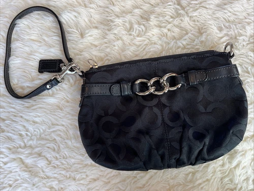 Borsa Coach Signature nera piccola da polso con cerniera logo Y2K