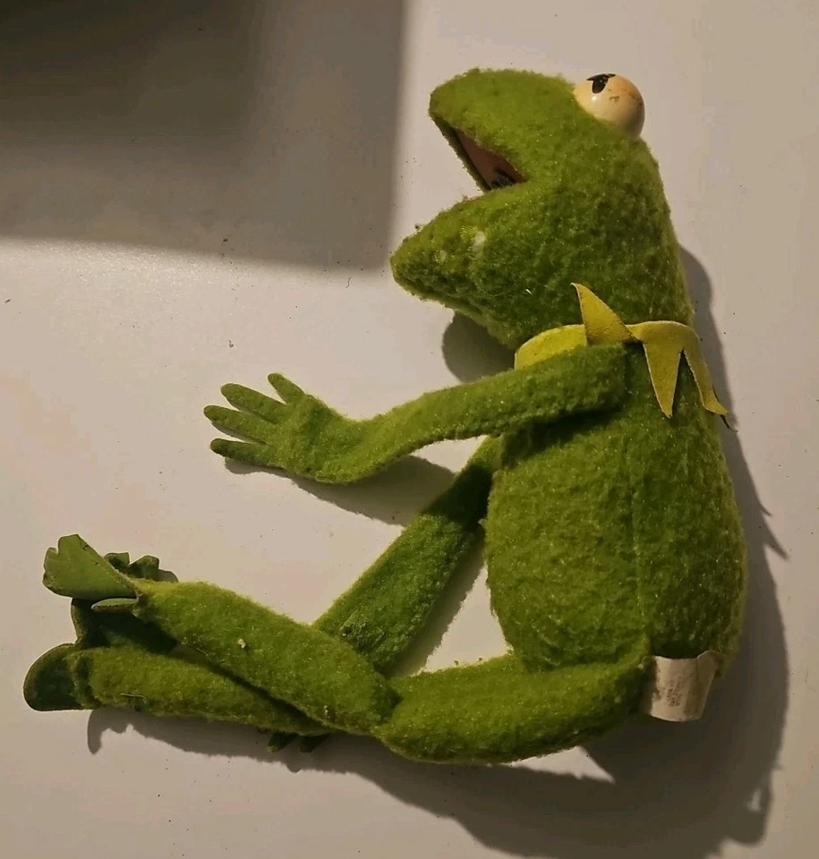 Vintage 1976 Fisher Price Kermit the Frog 18” Stuffed Plush Doll RARE Sime Wear - Image 3 of 4