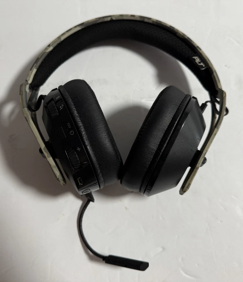 Auriculares inalámbricos para juegos Nacon Gear Up Rig 700HS Artic Camo para PS4/PS5/PC Foto 4 de 4