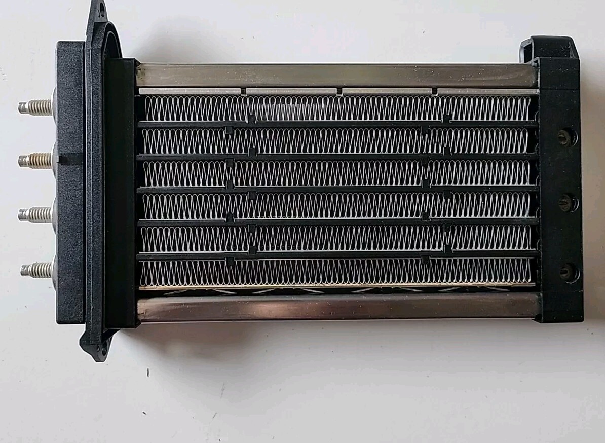 Valeo 812030 Radiateur Chauffage Habitacle – Compatible VW Polo, Golf, Audi A3 1.4 / 1.9 TDI
