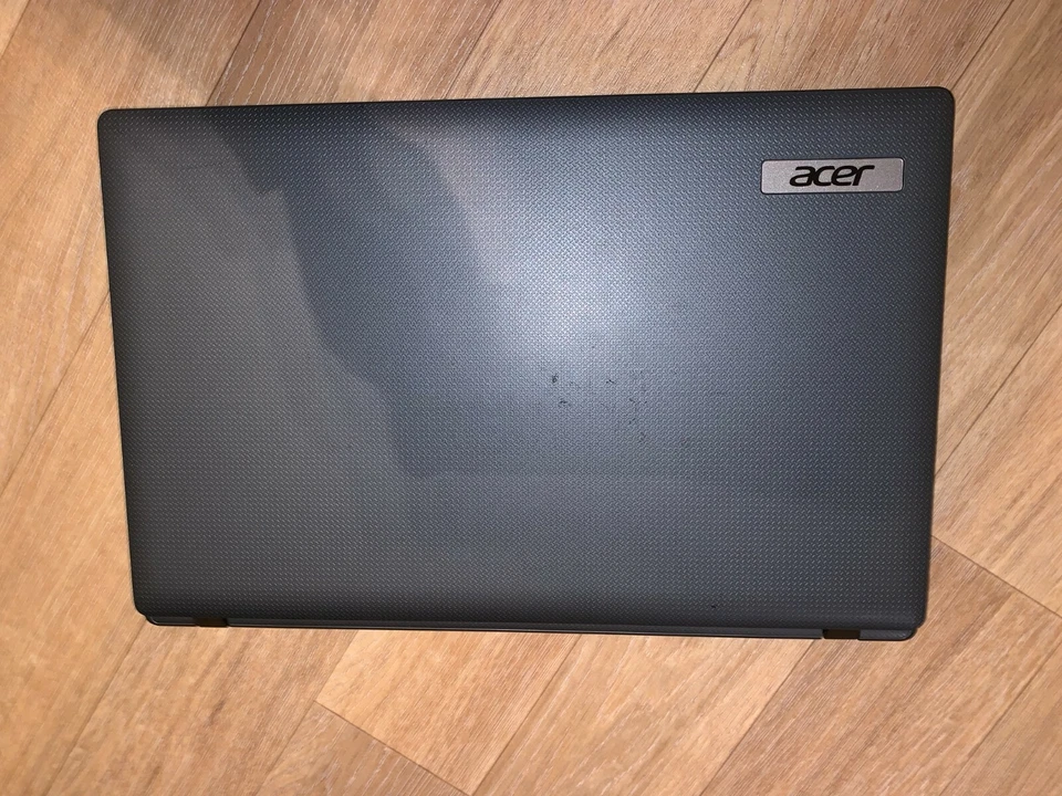 Acer Aspire 5733 15,6" i3 4x2,53 GHz WIN 10 Home - Bild 4 von 4