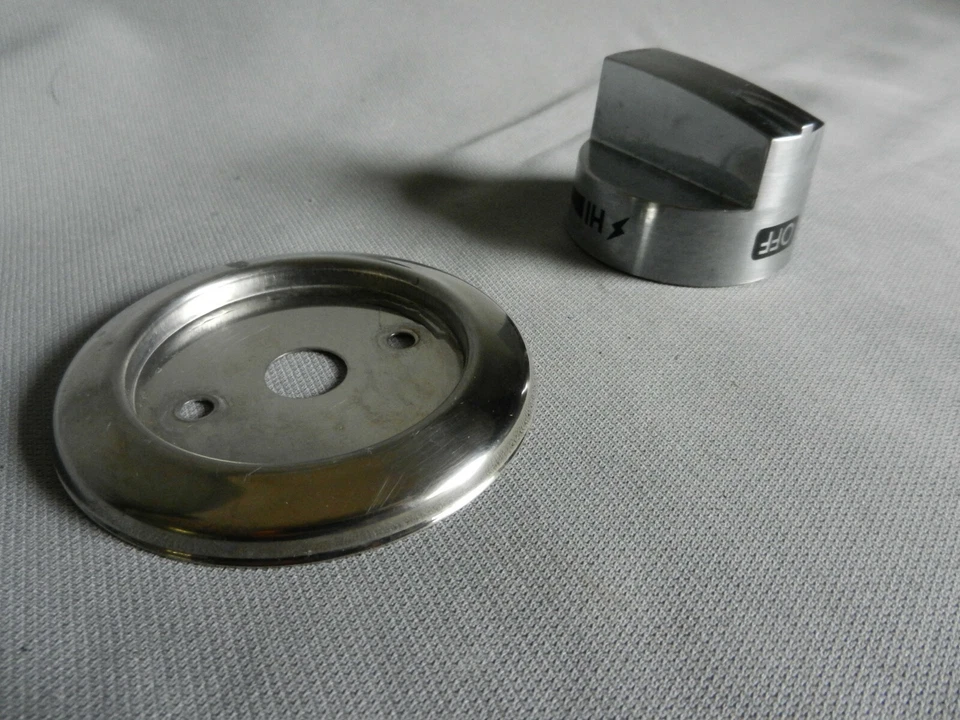 BBQ replacement part, Kenmore 146.34611410, burner control knob and collar - Image 2 of 3