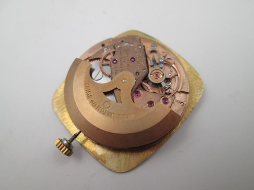 Máquina y esfera Omega Constellation automática. Calibre 751. Dial dorado. 1970 - Imagen 8 de 8