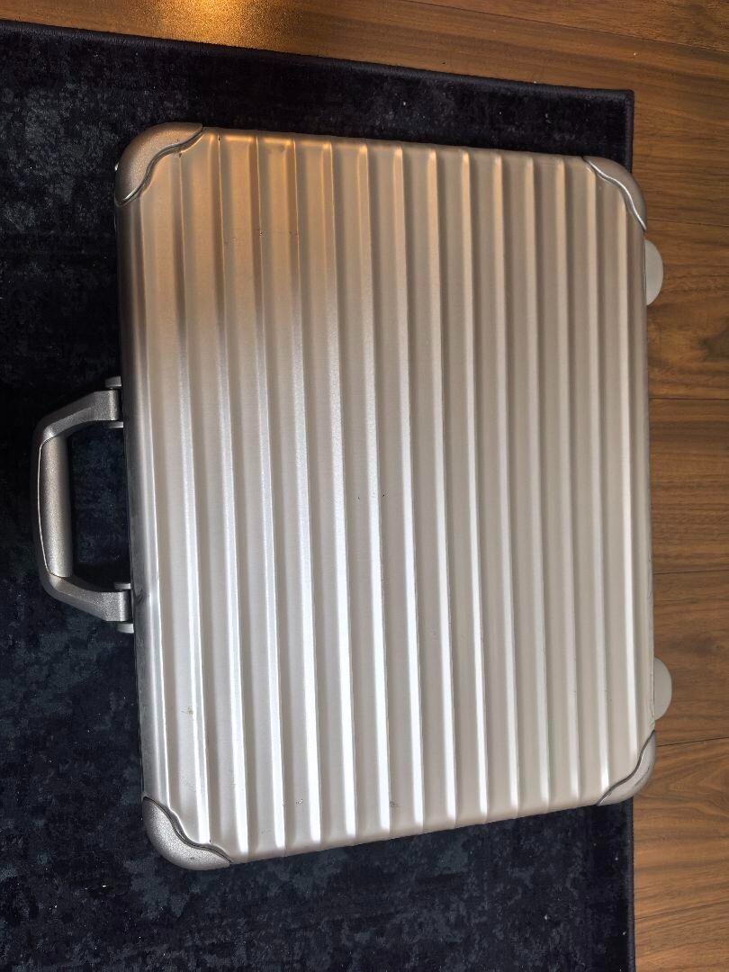 RIMOWA 90807 SV 　アタッシュケース ATTACHE シルバー Aluminum Attaché Briefcase | Silver | RIMOWA