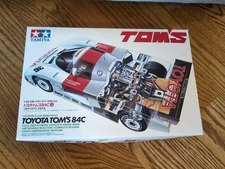 Vintage Tamiya MRC 2453 Toyota Tom’s 84C LeMans Group C 1/24 Model Kit 