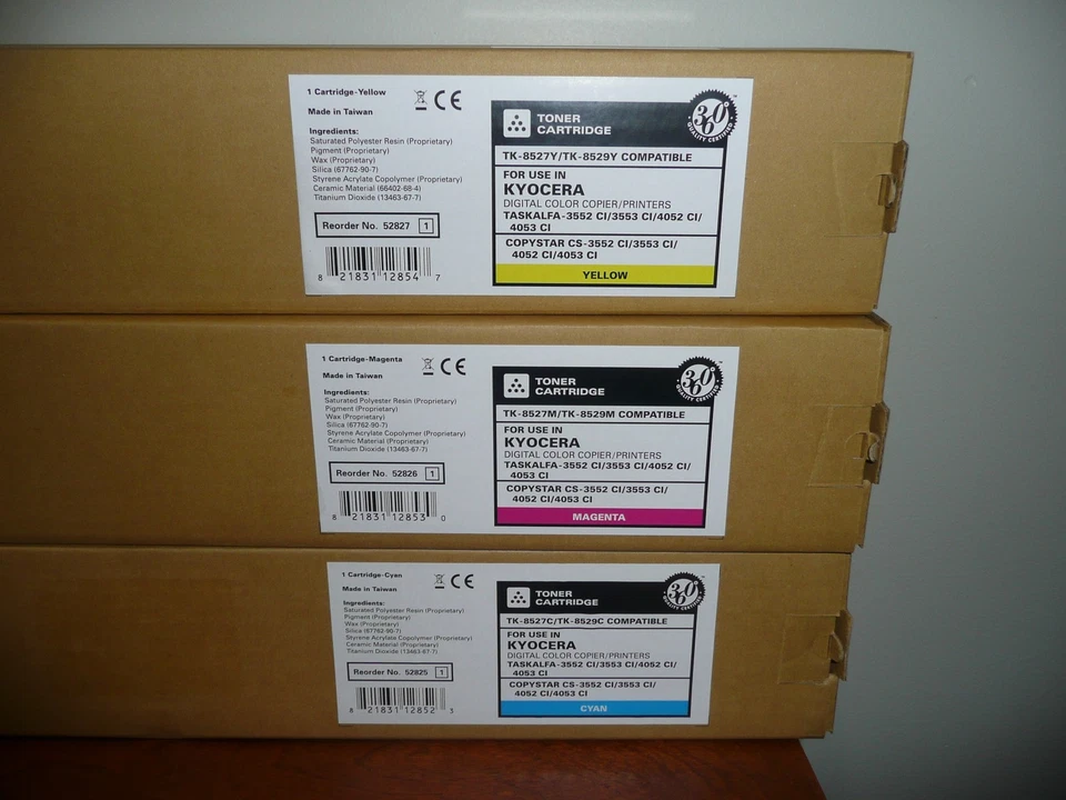 Juego de tóner color Kyocera TK-8527 cian, magenta, amarillo Foto 2 de 2