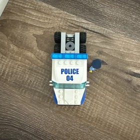 LEGO City Police (60139) Only Semi and Minifigure with Instructions