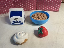 LEARNING RESOURCES REALISTIC BREAKFAST PLAY FOOD LOT, YUMMY IMAGINATIVE PLAY