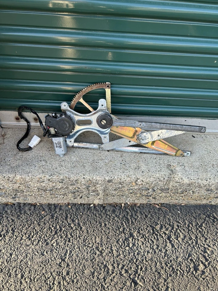 Lexus RX300 RX 300 1999-2003 regulador de ventana del conductor delantero izquierdo con motor Foto 2 de 4