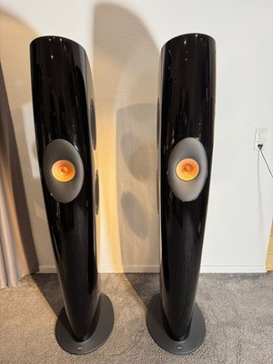 KEF Blade One Meta High End Stereo Standlautsprecher in schwarz aus 2024