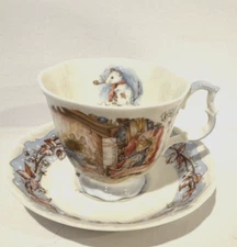 Vintage Brambly Hedge Royal Doulton “Winter" Tea Cup & Saucer Excellent