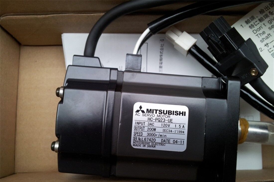 たぶん 未使用 MITSUBISHI 三菱電機 AC サーボモーター HC-PQ23