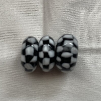 3er Set authentische Trollperlen schwarz/weiß Schach 61399 oder TGLBE-10073 ausverkauft