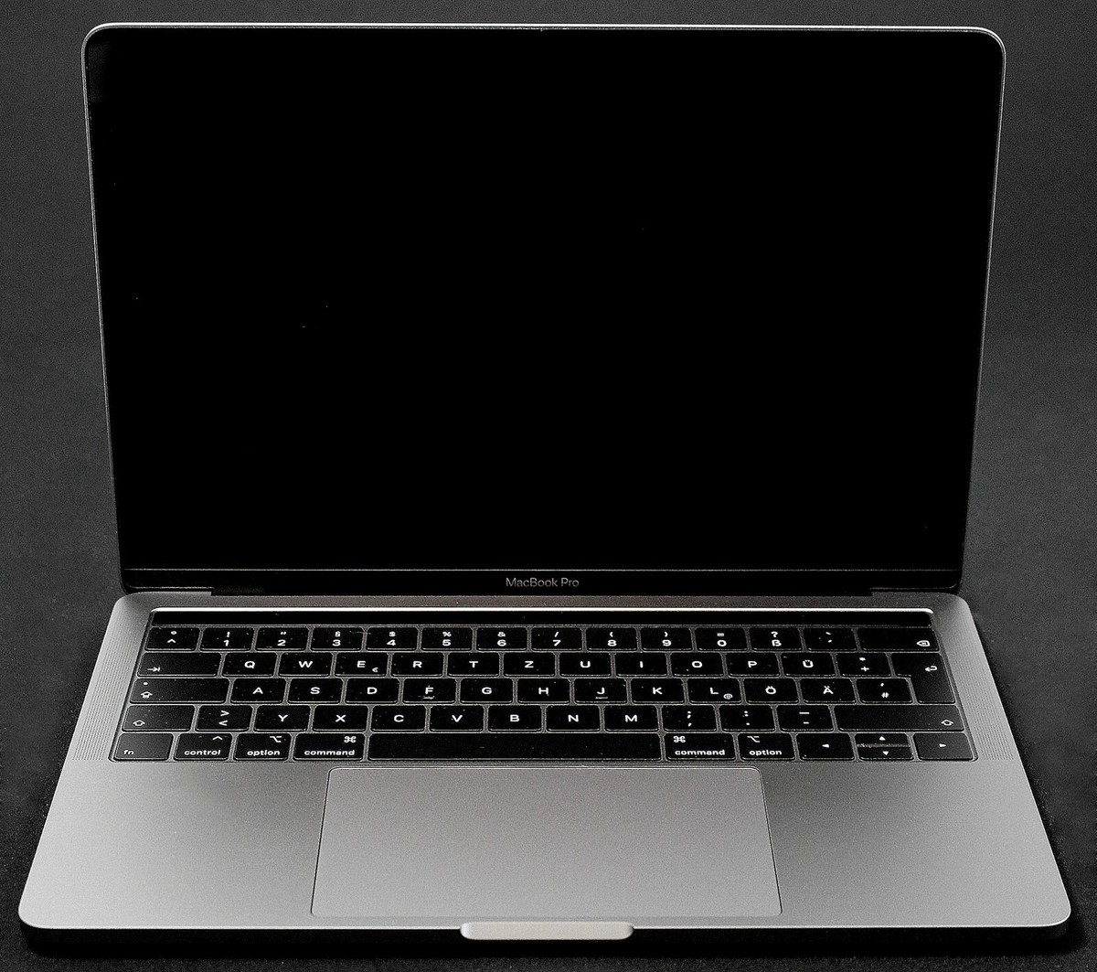Apple MacBook Pro 13,3 Zoll (256GB SSD, Intel Core i5-8279U, 2