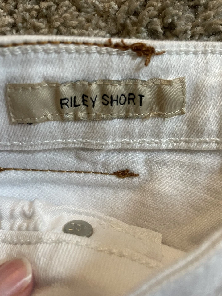Lucky Brand White Riley Short Size 16 Frayed Cuffed Hem - Image 4 of 4