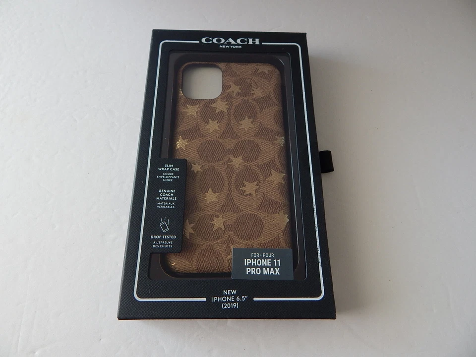 Funda Coach New York Delgada Envolvente Para iPhone 11 Pro Max 6.5" Caqui/Dorado Lámina Estrellas  Foto 2 de 4