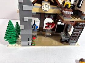 LEGO Christmas Winter Toy Shop 10249 (2015) Retired.