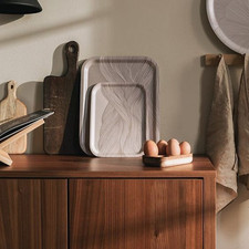 * DESENIO * BEIGE / GREY WOODEN SERVING DRINKS TRAY RETRO VINTAGE H&M ZARA