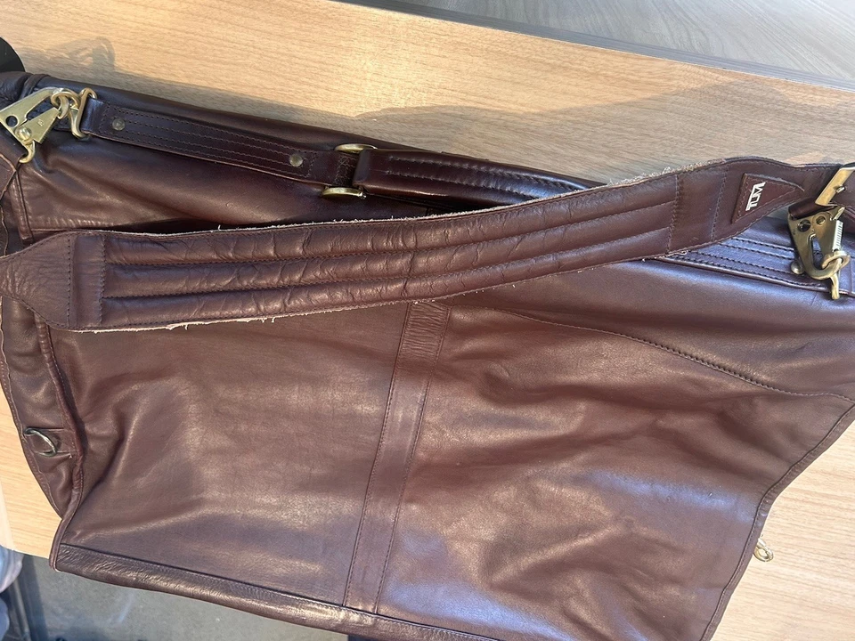 TUMI 22" Bi-Fold Carry-On Garment Bag Leather Burgundish Brown - Image 2 of 4