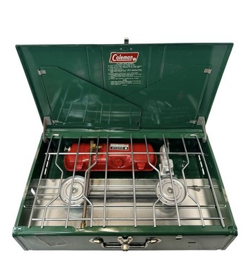 VINTAGE COLEMAN MODEL 413G GREEN 2-BURNER GAS CAMP STOVE PORTABLE + FUEL TANK